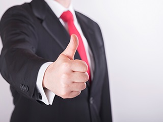 《贏在全局之系統(tǒng)運(yùn)營(yíng)與優(yōu)化》(沙盤(pán)模擬) 《贏在全局之系統(tǒng)運(yùn)營(yíng)與優(yōu)化》(沙盤(pán)模擬)